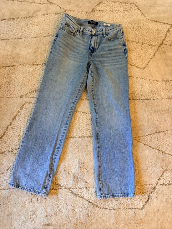 Judy Blue Denim - Light Blue Judy Blue Women’s Straight-Leg Jeans